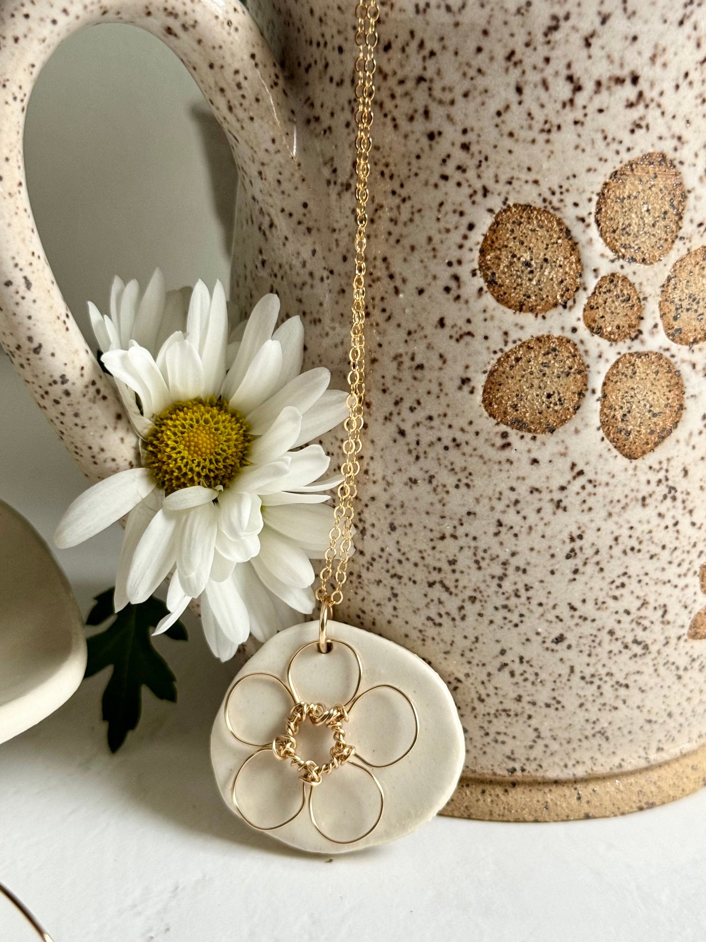 Daisy Necklace